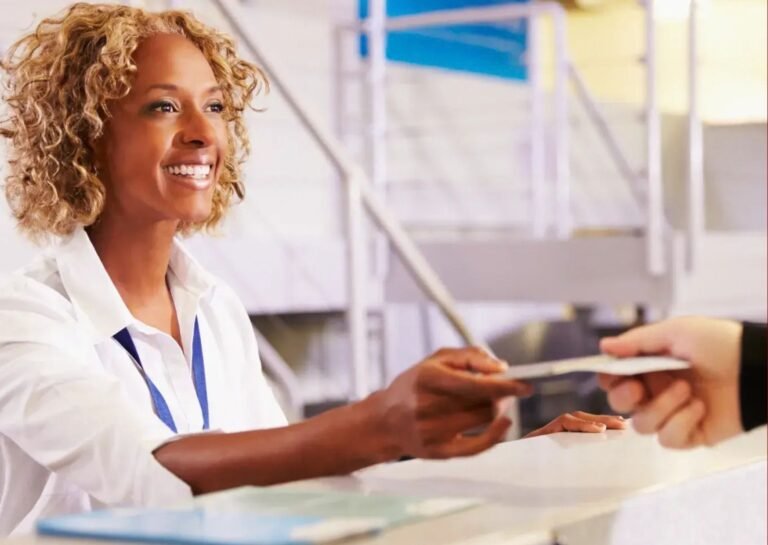 Managing customer experience and service in aviation